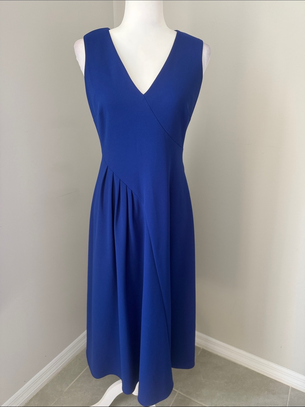 Calvin Klein Royal Blue Surplice V-Neck Pleated Midi Dress Size 4